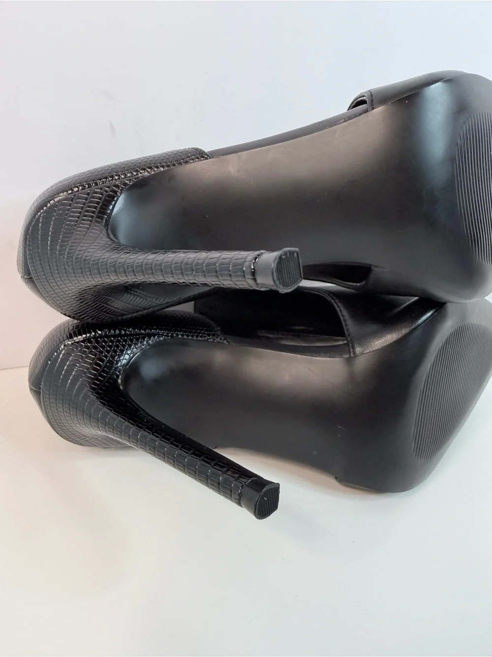 Steve Madden Black Croc-Embossed Pointed Toe D’Orsay Stiletto Pumps 8.5